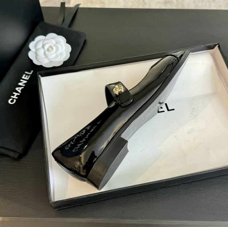 Chanel Low Shoes